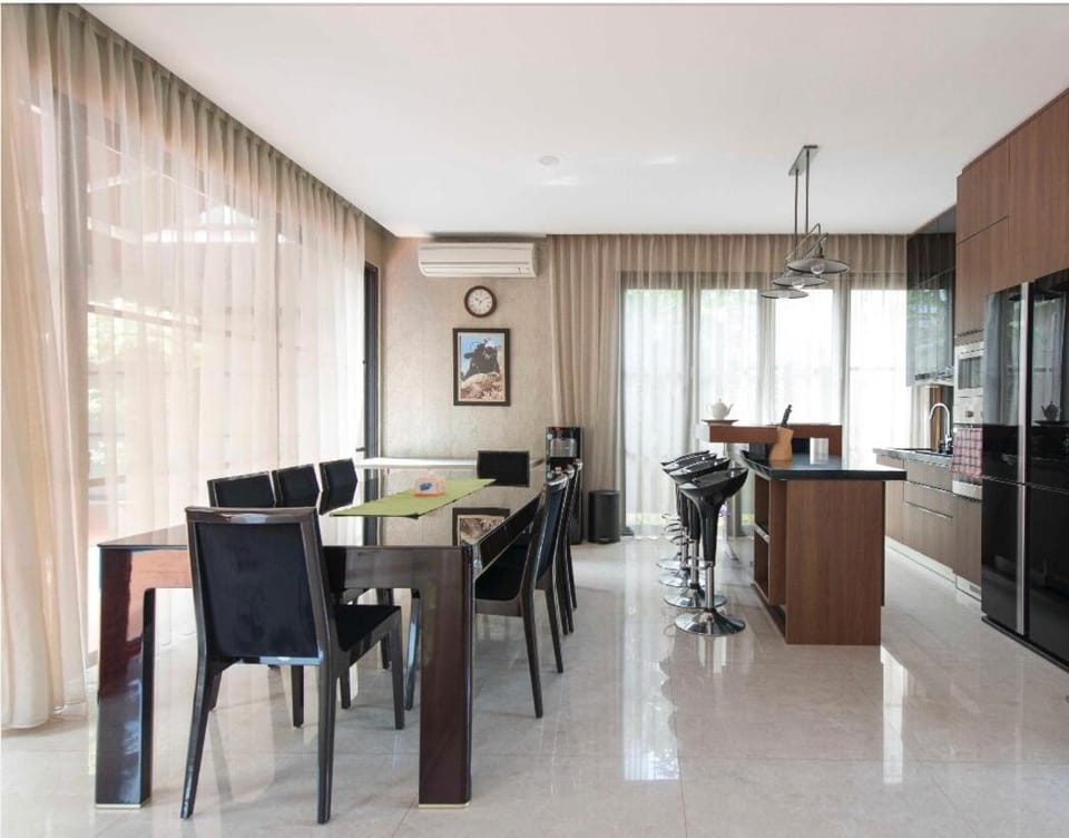 Green Minimalist House in Jakarta