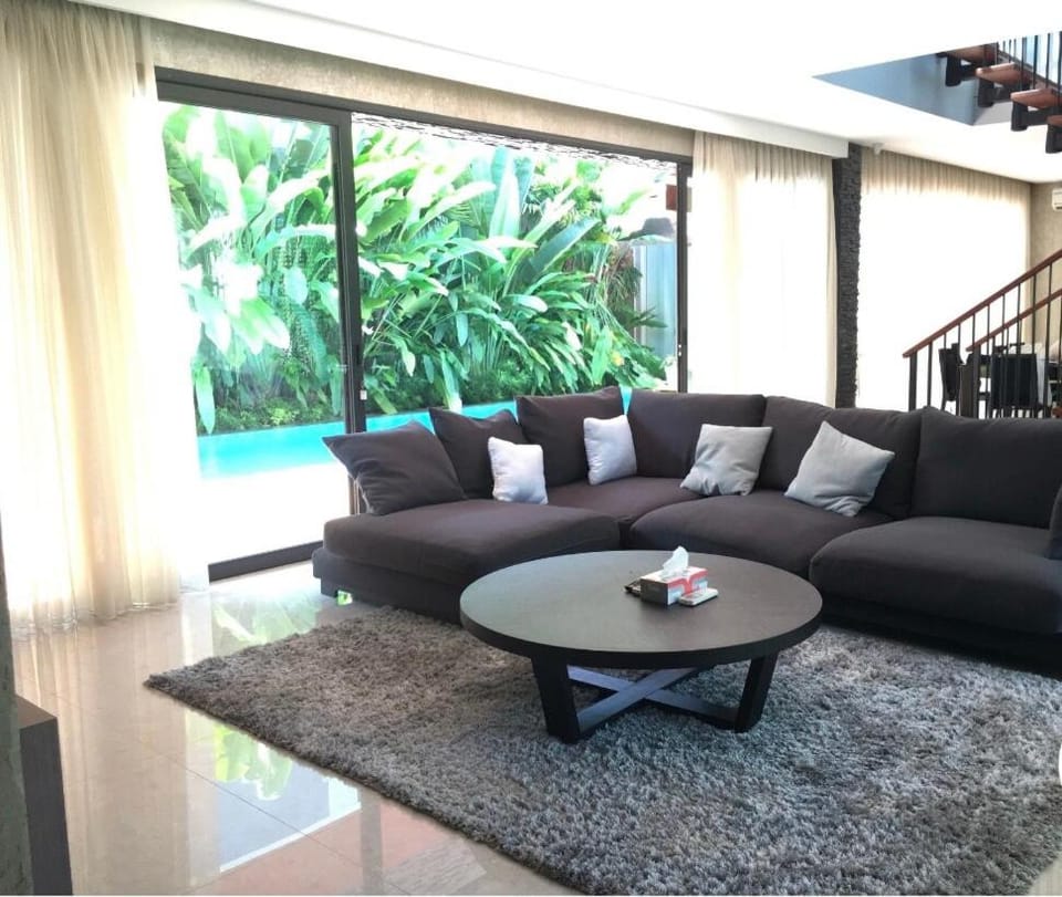 Green Minimalist House in Jakarta