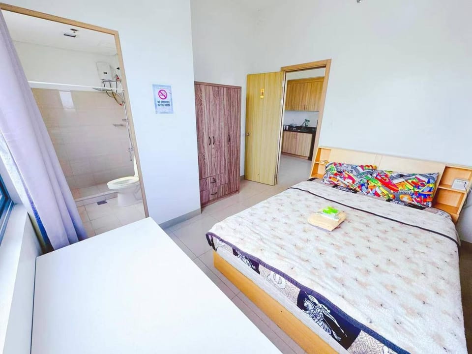 City Center Near Mall BIG 2 BEDROOM 2 RESTROOM City View Family-Friendly SHORE 2 RESIDENCE Tower 1 Apartment in Pasay