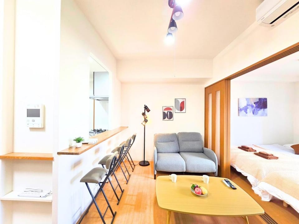難波ゲストハウス Apartment in Osaka