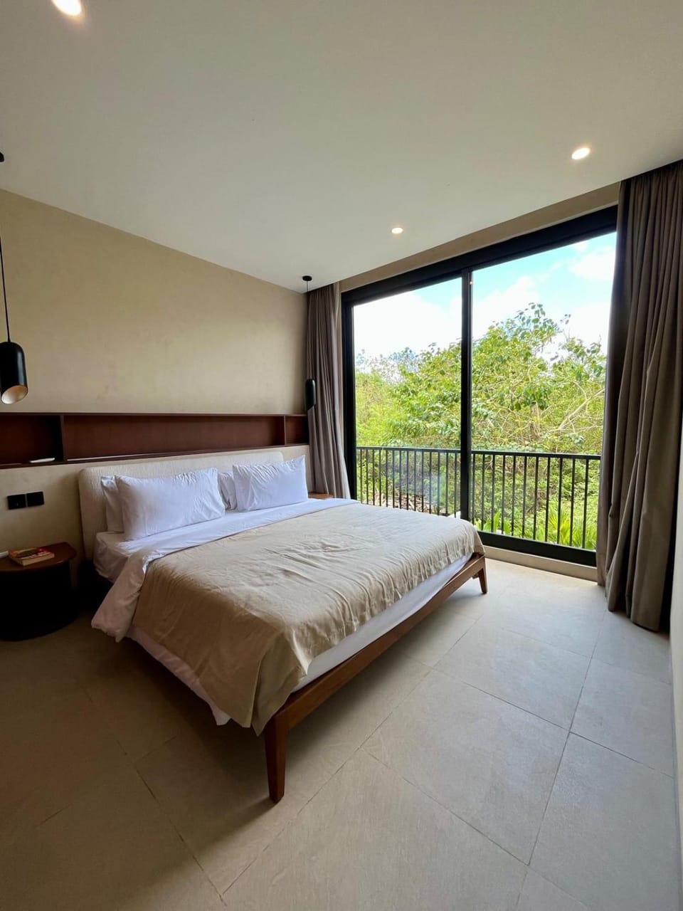 View (from property/room), Balcony/Terrace, Bedroom