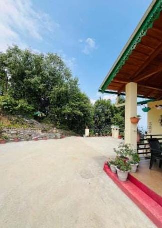 The Golden Cypress 4BHK Villa in Mukteshwar House in Uttarakhand