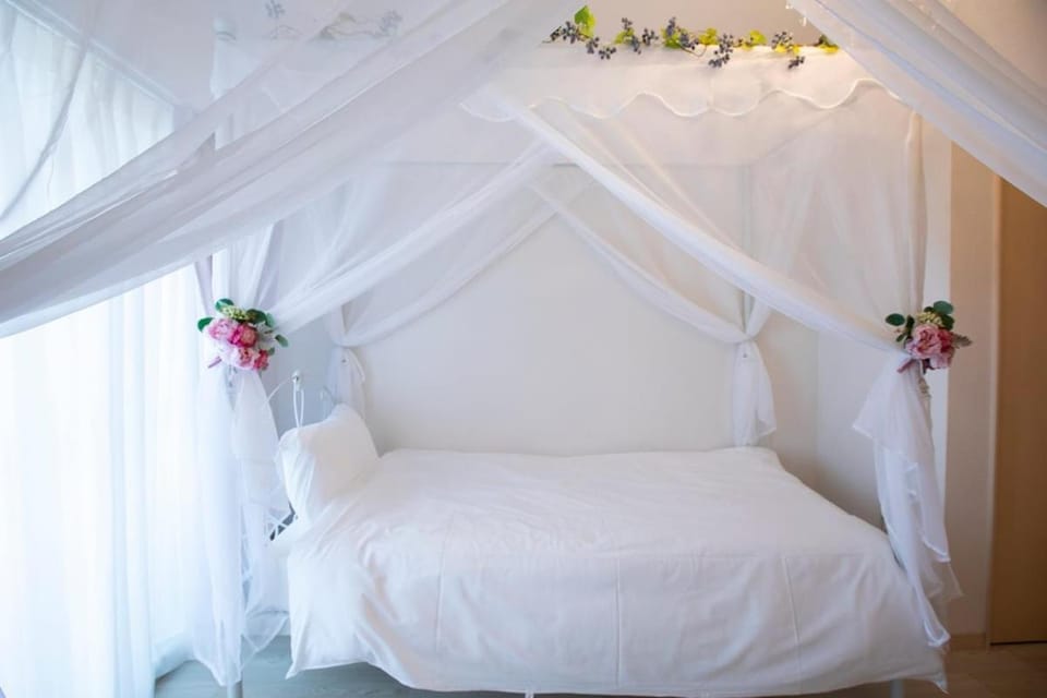 ルビージェ102 Apartment in Osaka