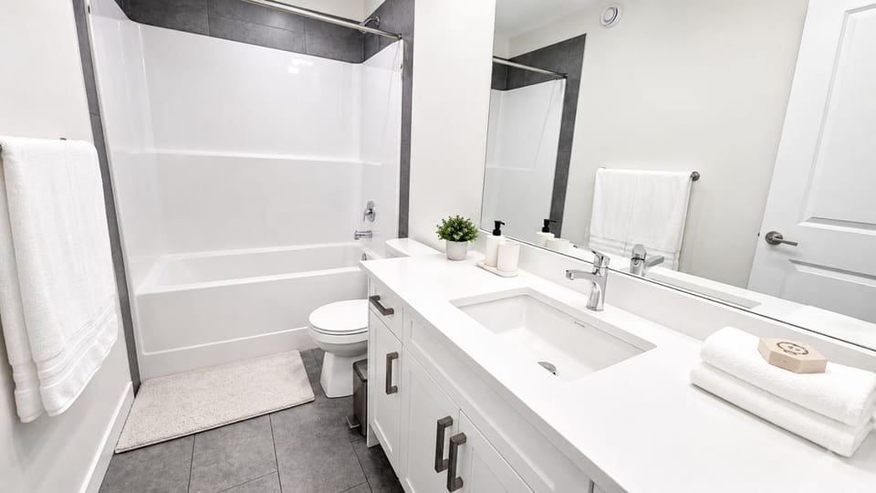 Shower, Bathroom, Bath, towels