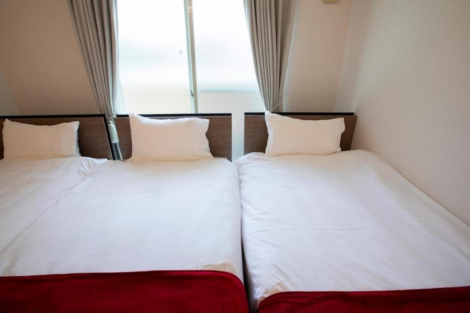 ルビージェ106 Apartment in Osaka