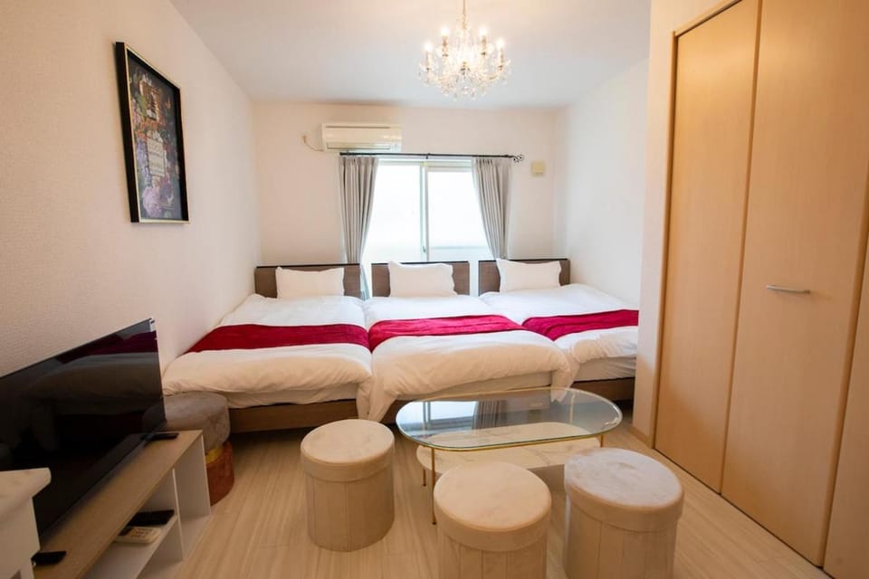 ルビージェ106 Apartment in Osaka