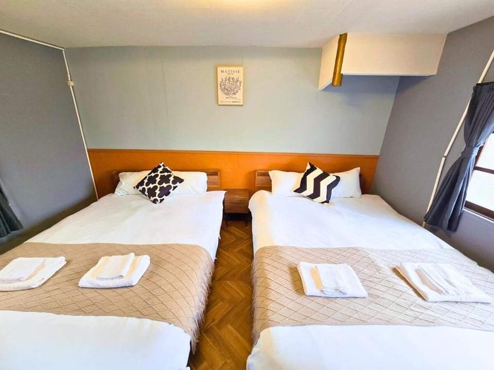 高見ゲストハウス Apartment in Osaka
