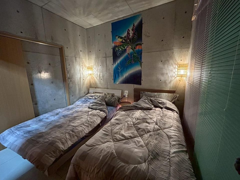 オランウータンApple House Ginowan Apartment in Okinawa Prefecture