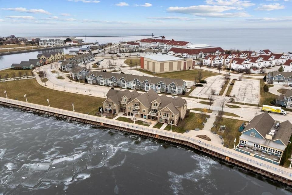 Waterfront Sheboygan Condo Apartment in Sheboygan