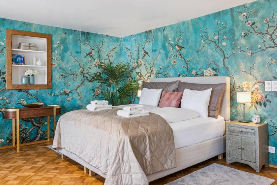Bed, Bedroom