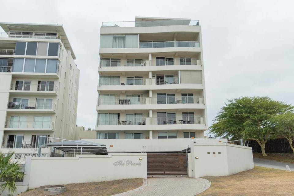 The Pearls Brooke's Hill Signature Stay Apartment in Port Elizabeth