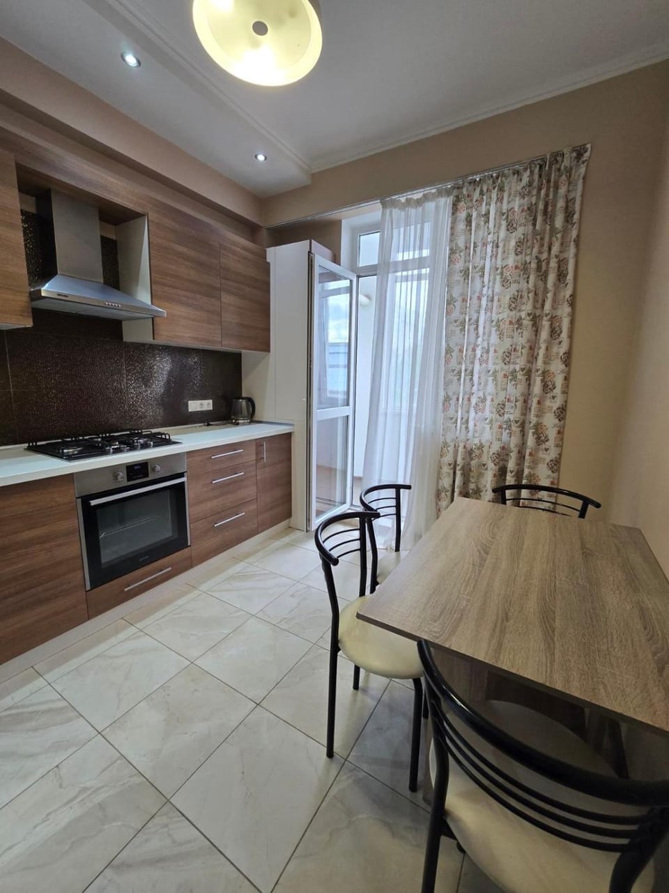 Комфортная квартира на Тестемицану Apartment in Chișinău