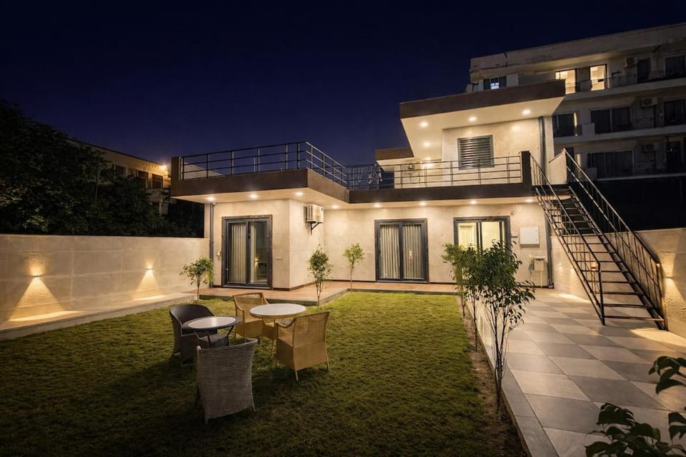 Villa D'Akura Independent 4BHK Villa w Pool Lawn and Terrace Villa in Gurugram