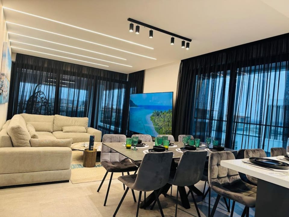 Makenzie View Penthouse Apartment in Larnaca