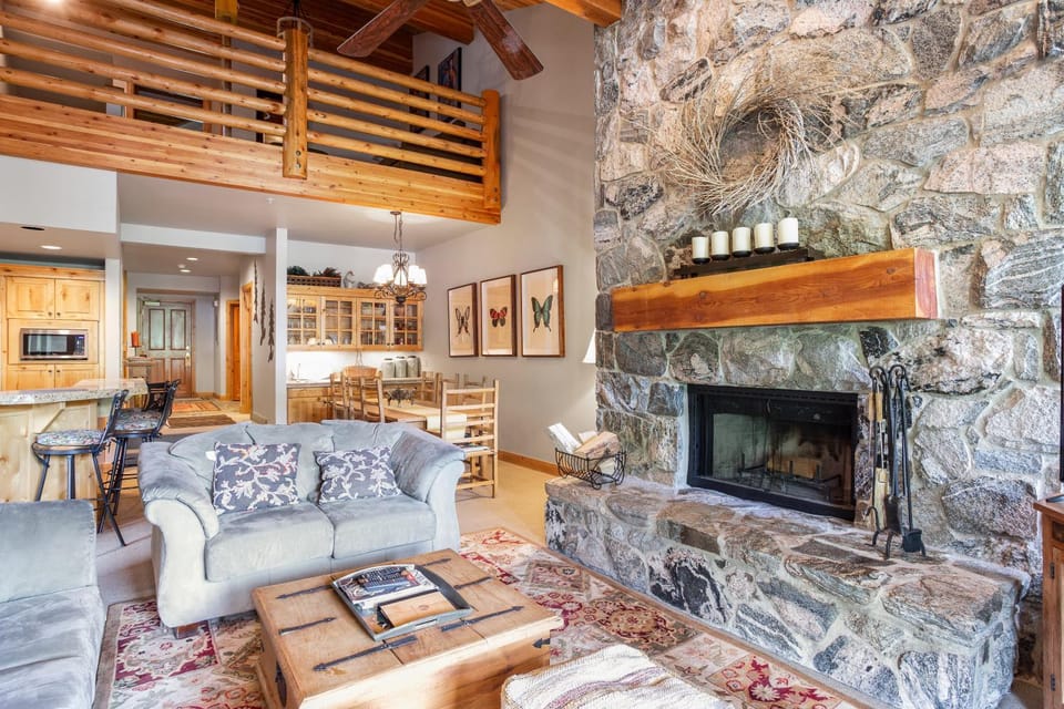 503 - Four Bedroom with Spa Trail's End Lodge condo Apartment in Park City