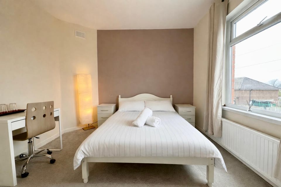 Bed, Photo of the whole room