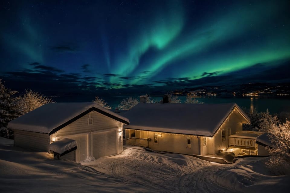 Newly Renovated Fjord View Retreat 20 Min from Tromsø Apartment in Troms Og Finnmark