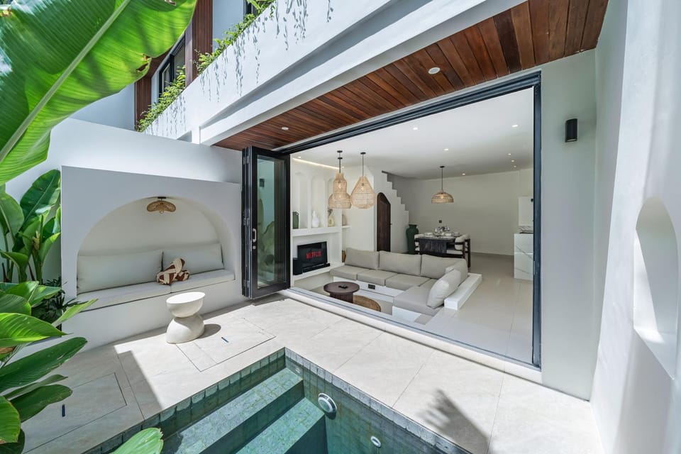 Patio, Swimming pool