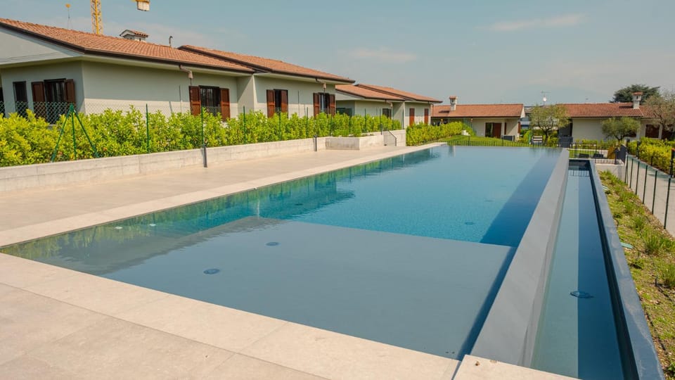 Property building, Swimming pool