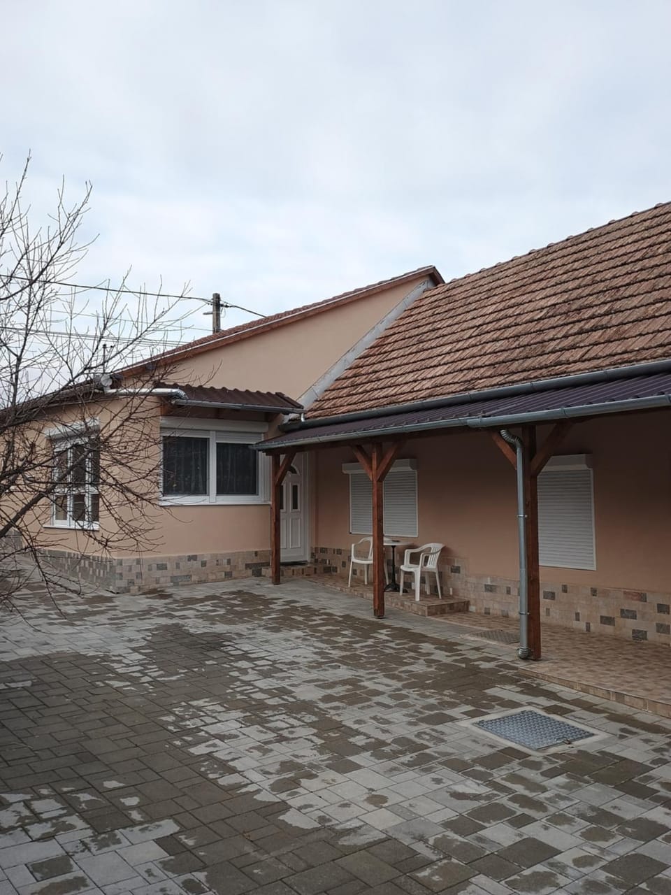 Property building, Balcony/Terrace, Balcony/Terrace