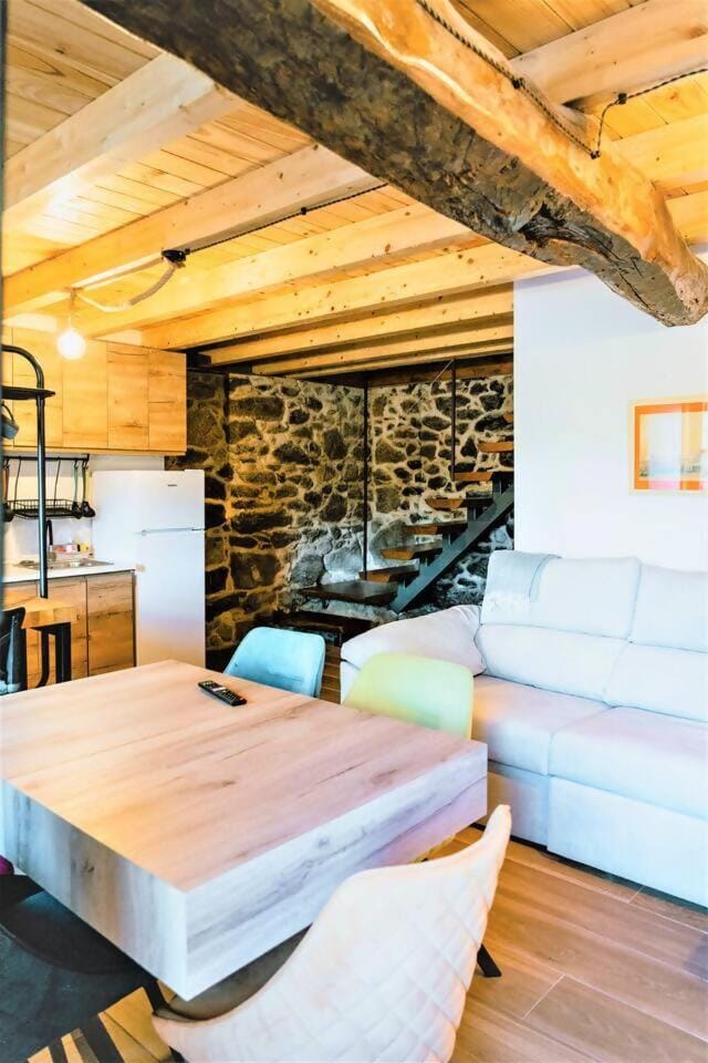 East of Livinggaliciabeach Chalet in A Mariña Occidental