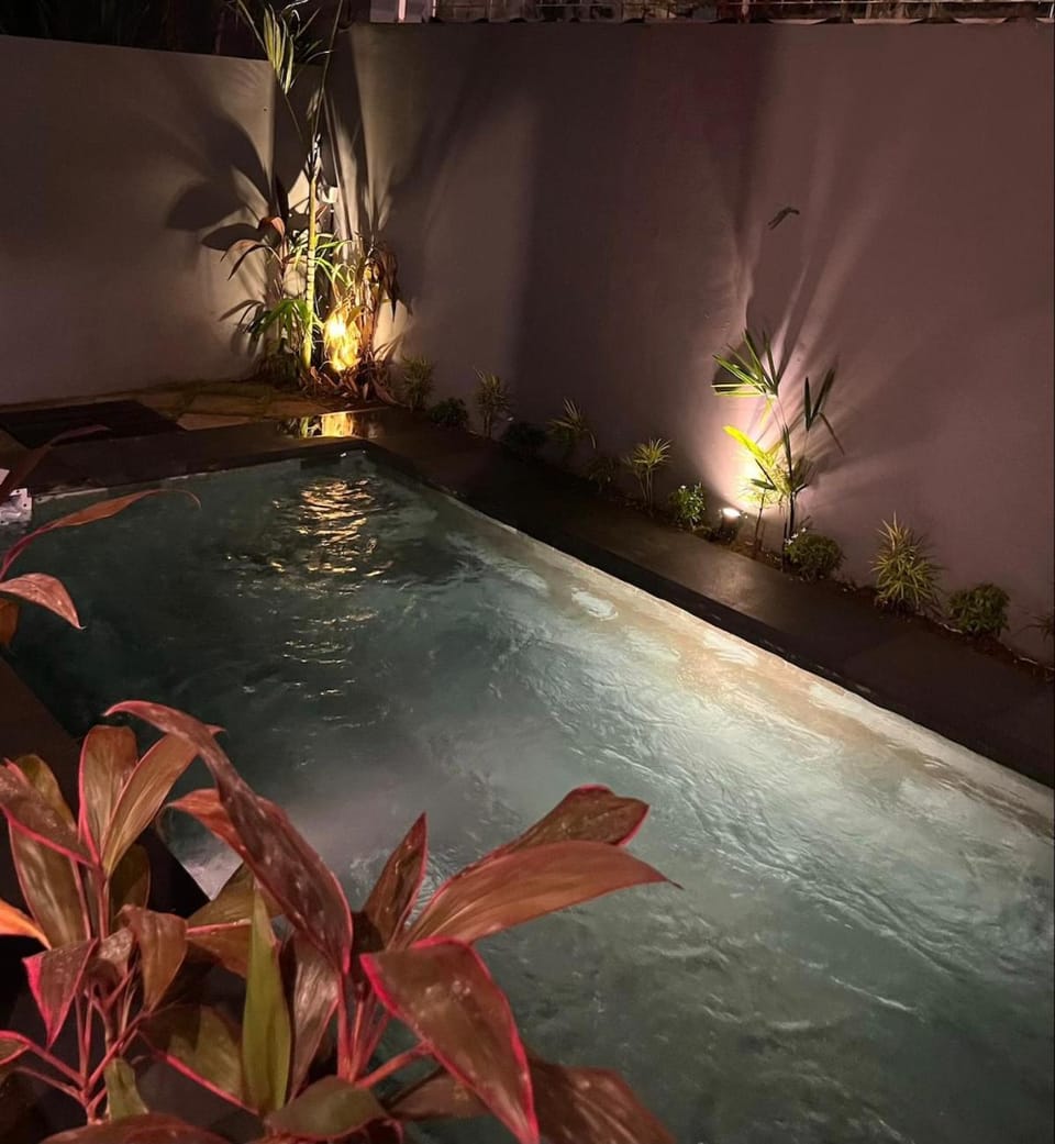 Balinese House 2BR with POOL Near Balangan Beach House in Bali