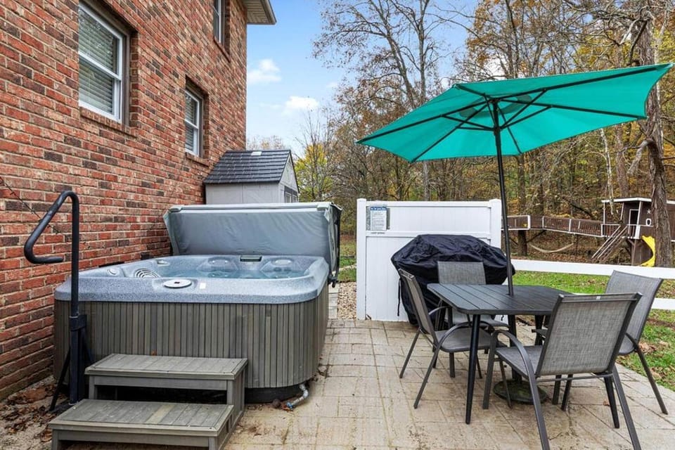 Hot Tub