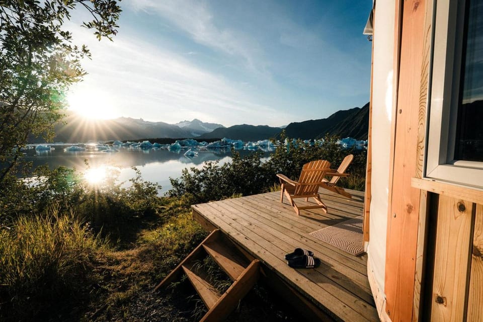 Incredible Yurt at the Bear Glacier Lagoon for a Unique Glamping Experience near Seward, Alaska House in Alaska