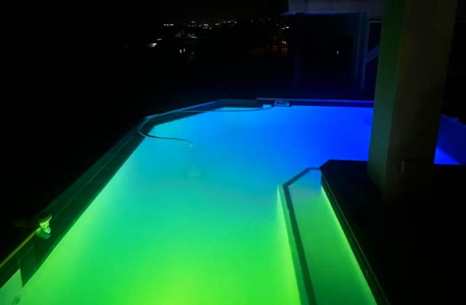 Night, Swimming pool