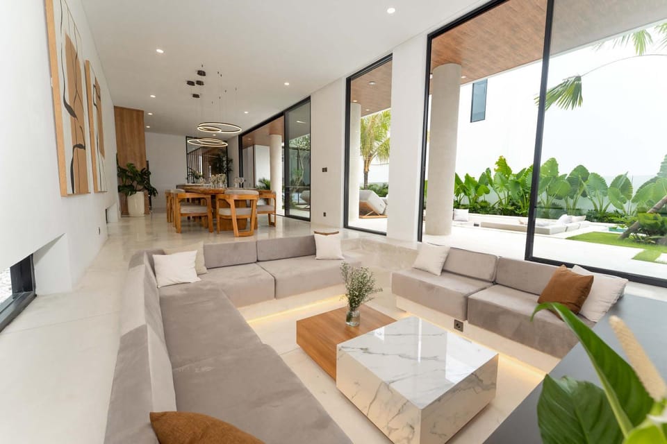 Living room, Seating area