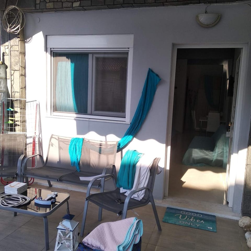 Property building, Balcony/Terrace