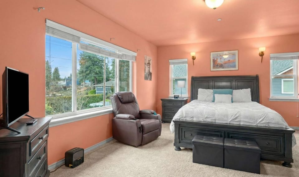 Bed, Bedroom
