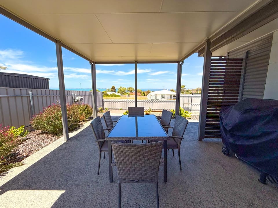 BBQ facilities, Balcony/Terrace