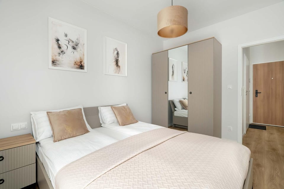 Bed, Photo of the whole room, Bedroom, wardrobe