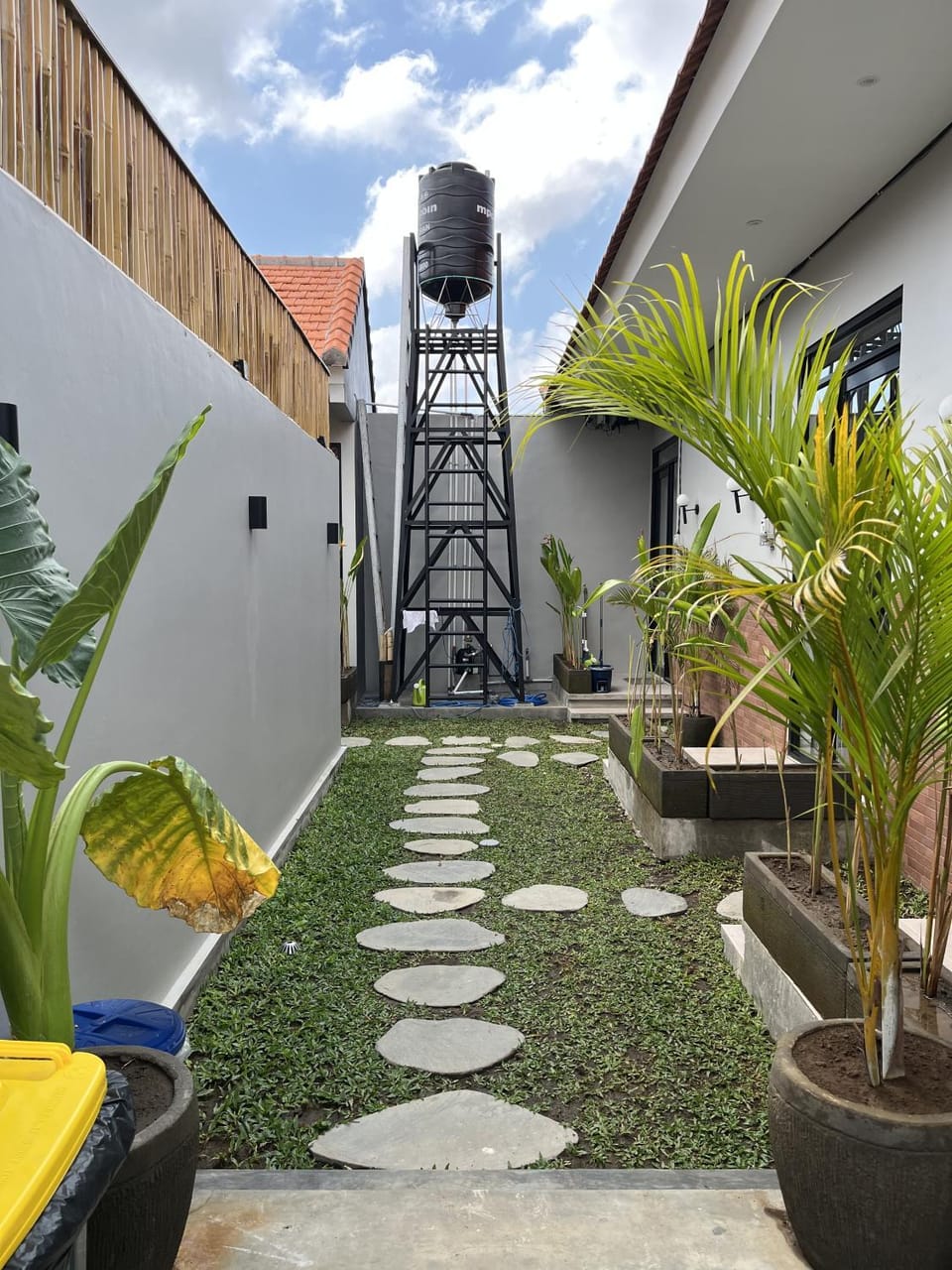 Balcony/Terrace, Garden view