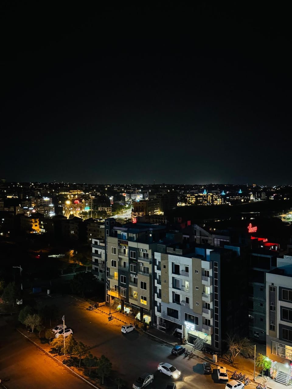 Property building, Night, Neighbourhood, Bird's eye view, City view, Street view, Location, Parking