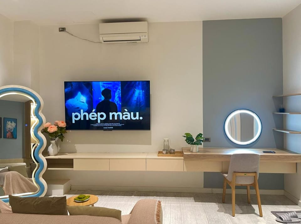 TV and multimedia, Seating area