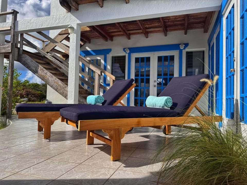 Garden view, sunbed