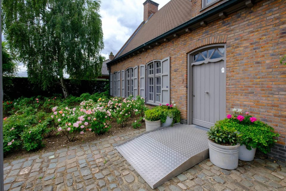 Rozerie BV Bed and Breakfast in Flanders