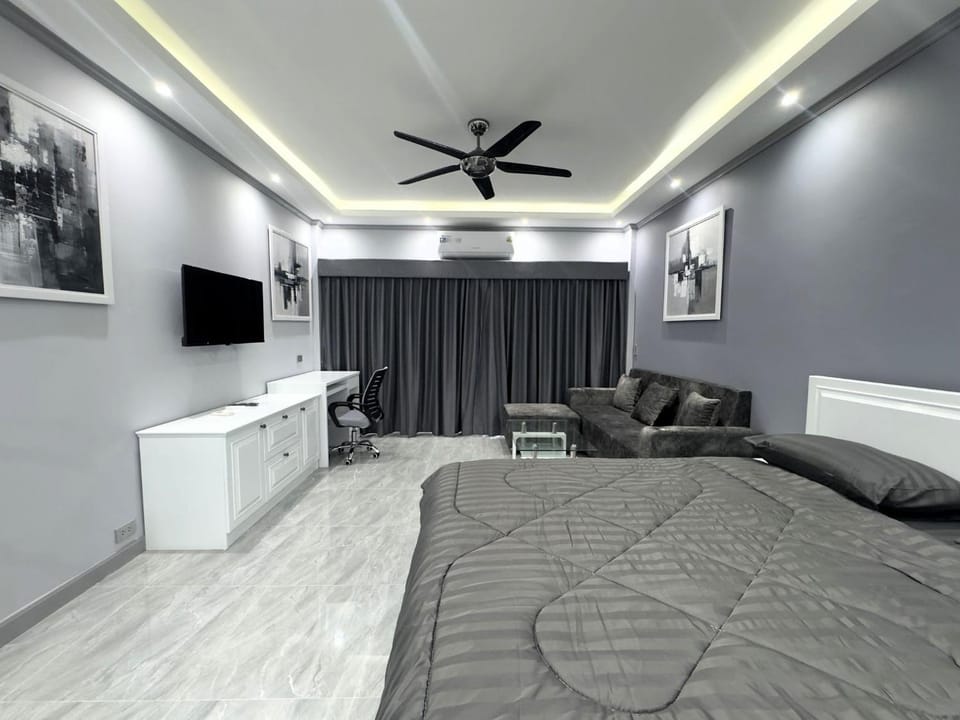 Communal lounge/ TV room, TV and multimedia