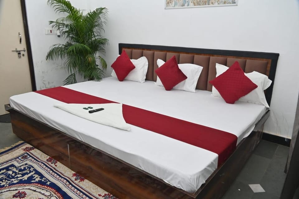 pitambara studio apartment with kitchen Apartment in India