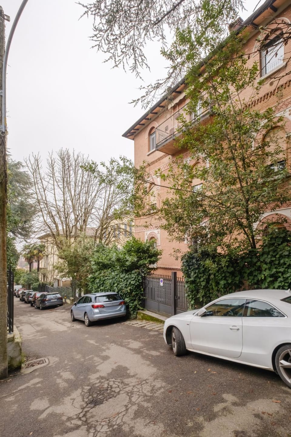 Property building, Neighbourhood, Street view