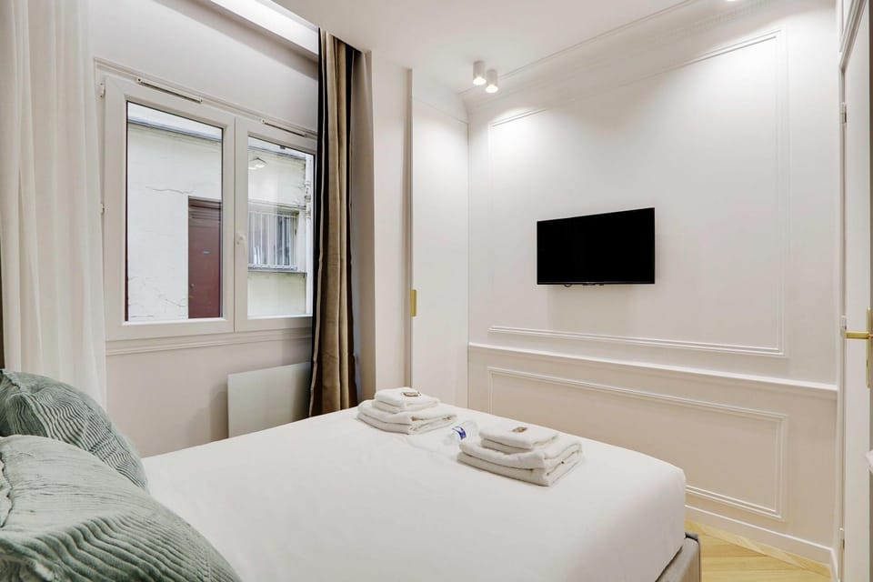 TV and multimedia, Bedroom