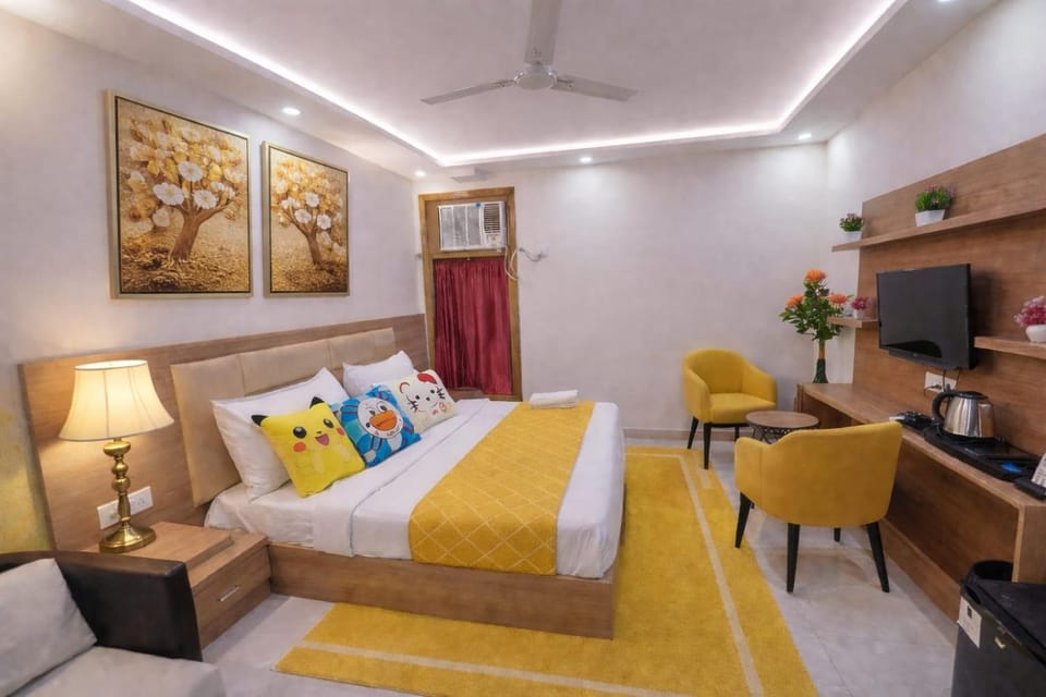 TV and multimedia, Photo of the whole room, Bedroom
