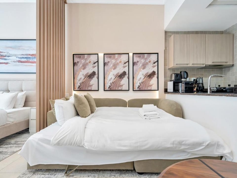 Elite Nest - Lux Spacious Studio at Ansam-Yas Island Apartment in Abu Dhabi