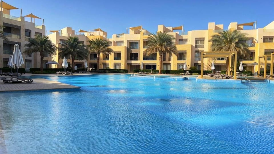 Mangroovy -2BR GF Hacienda House Pool & Beach access Apartment in Hurghada