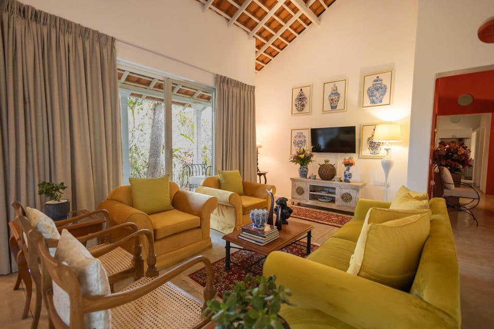 Communal lounge/ TV room, TV and multimedia, Living room, Seating area