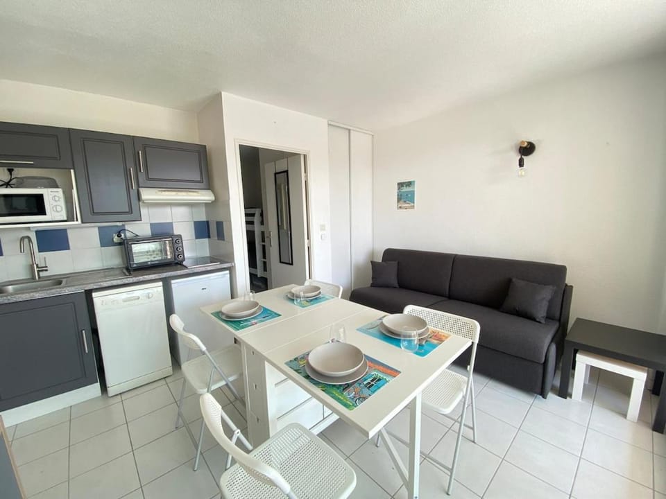 Paisible cocon proche plage - piscine - parking Apartment in Fouras
