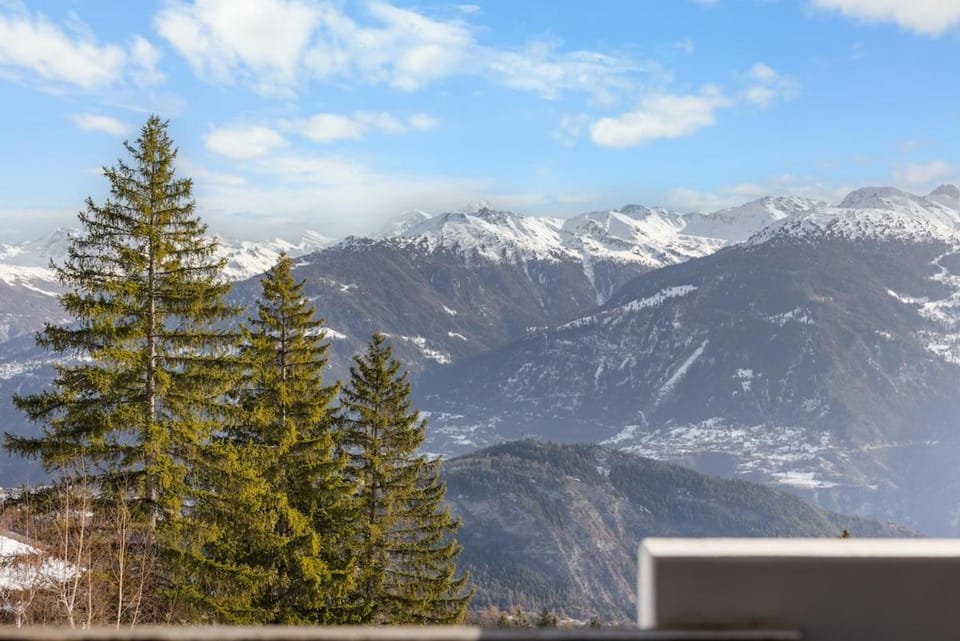 Natural landscape, Bird's eye view, Winter, Balcony/Terrace, Mountain view, Seasons