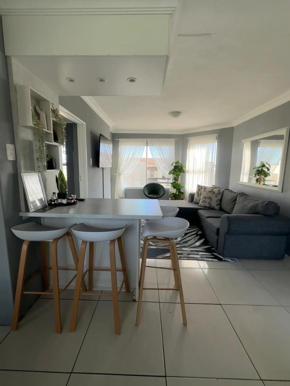 TV and multimedia, Living room, Dining area